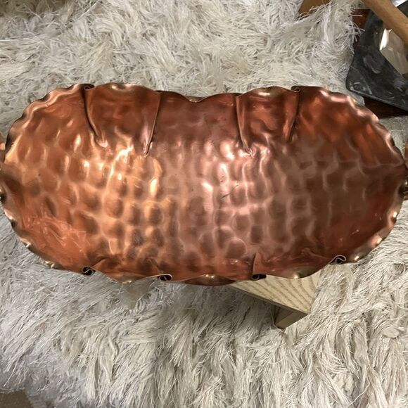 Vintage Gregorian USA Hammered Copper Centerpiece Bowl With 4 Candle Holders - Picture 6 of 16